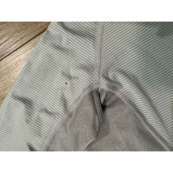 Columbia Shirt Womens Small S Gray Long Sleeve Pullover 1/4 Zip - Picture 2 of 2